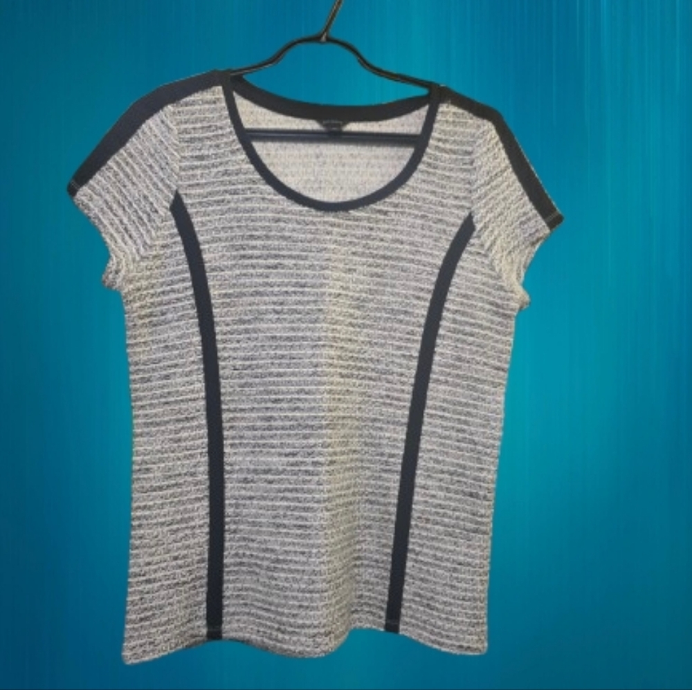 Ann Taylor Black and White Textured Short Sleeve Top